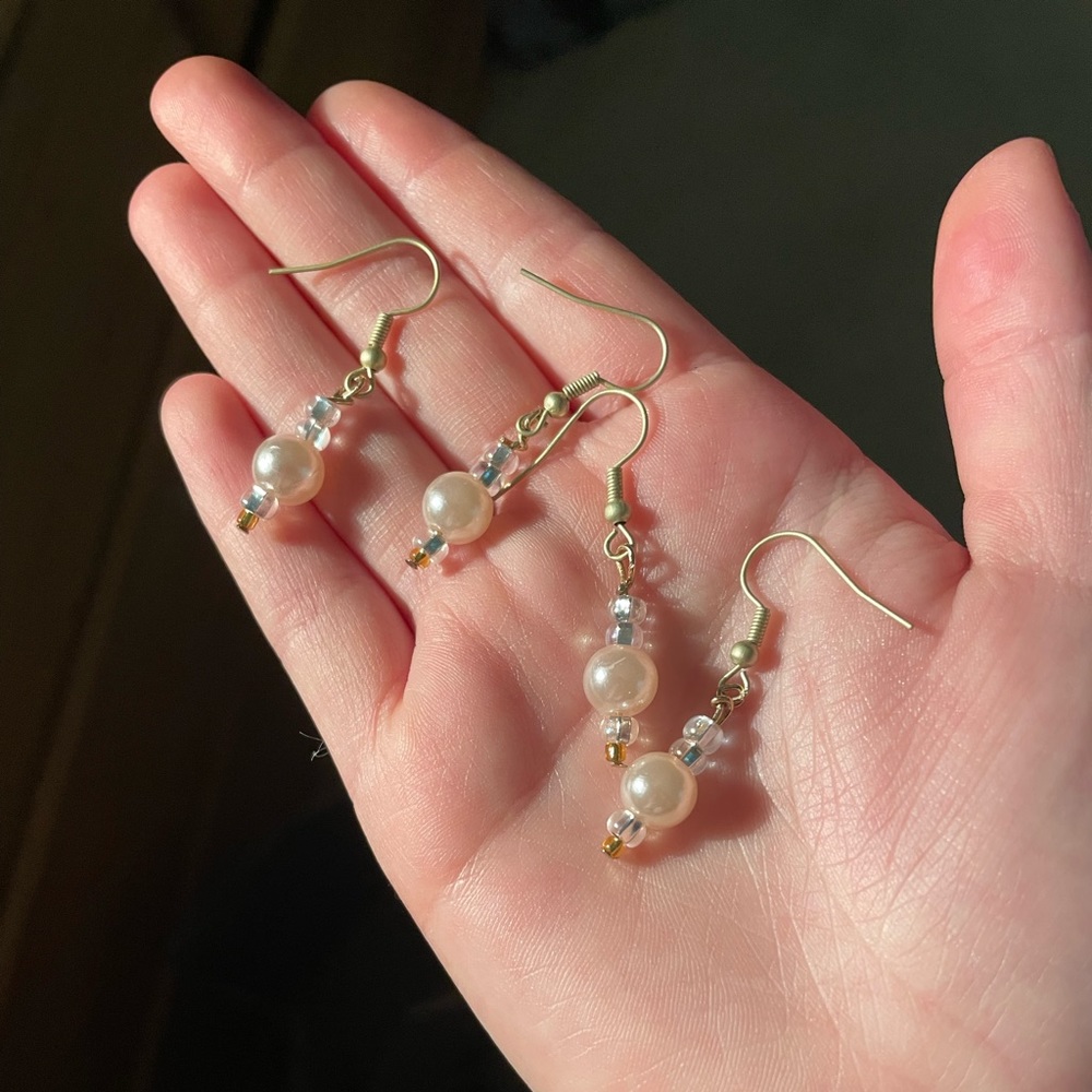 Beaded Pearl drop earrings: Nicknamed <The Evi Earring>